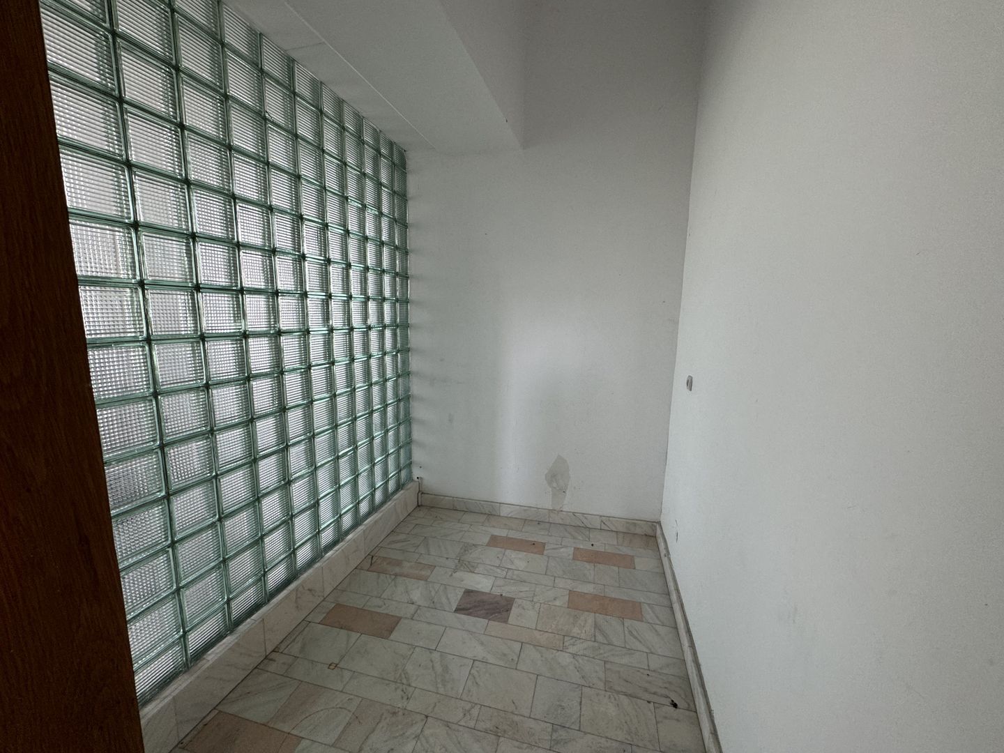 Spațiu comercial 493 mp utili | Locație centrală | Vizibilitate excelentă | - Poză 35