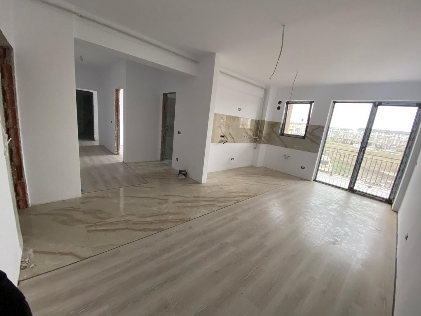 Giroc-ESO | 3 Camere | Curte proprie | Bloc cu Lift - Poză 1