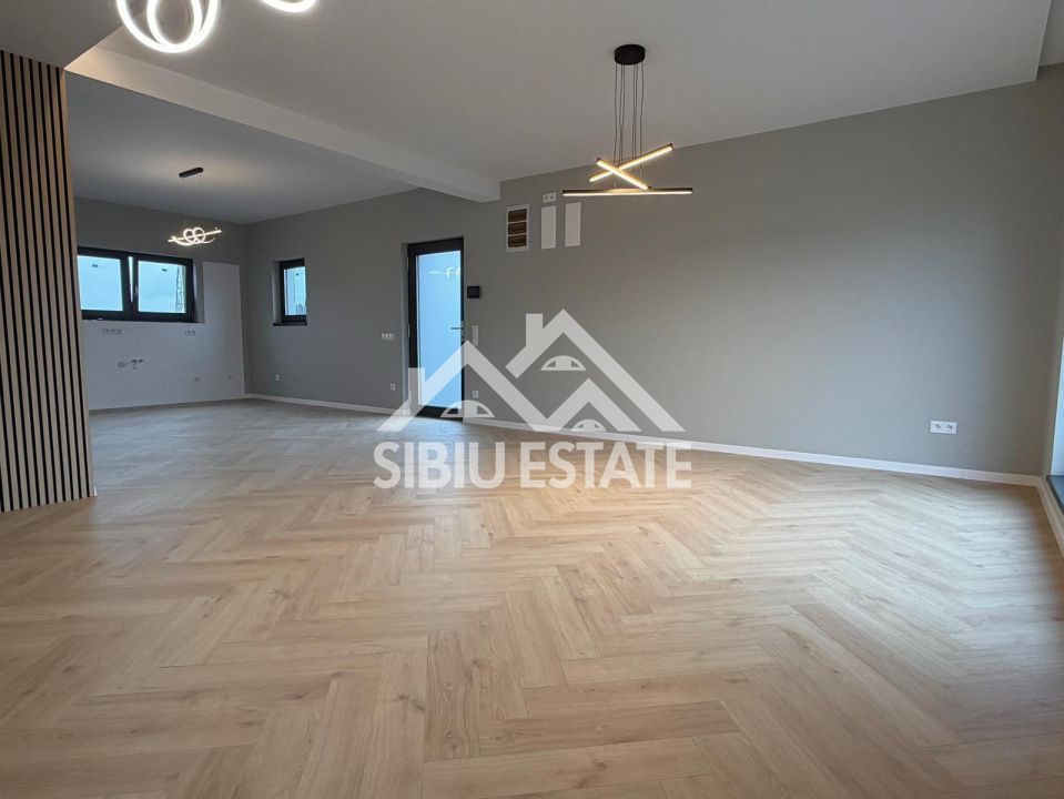 Apartament exclusivist 4 camere, intabulat, 115 mp , Grădină 200 mp , - Poză 7