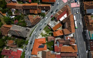 Imobil doua camere in casa+spatiu comercial+teren 270 mp  cu CF separat - Poză 16