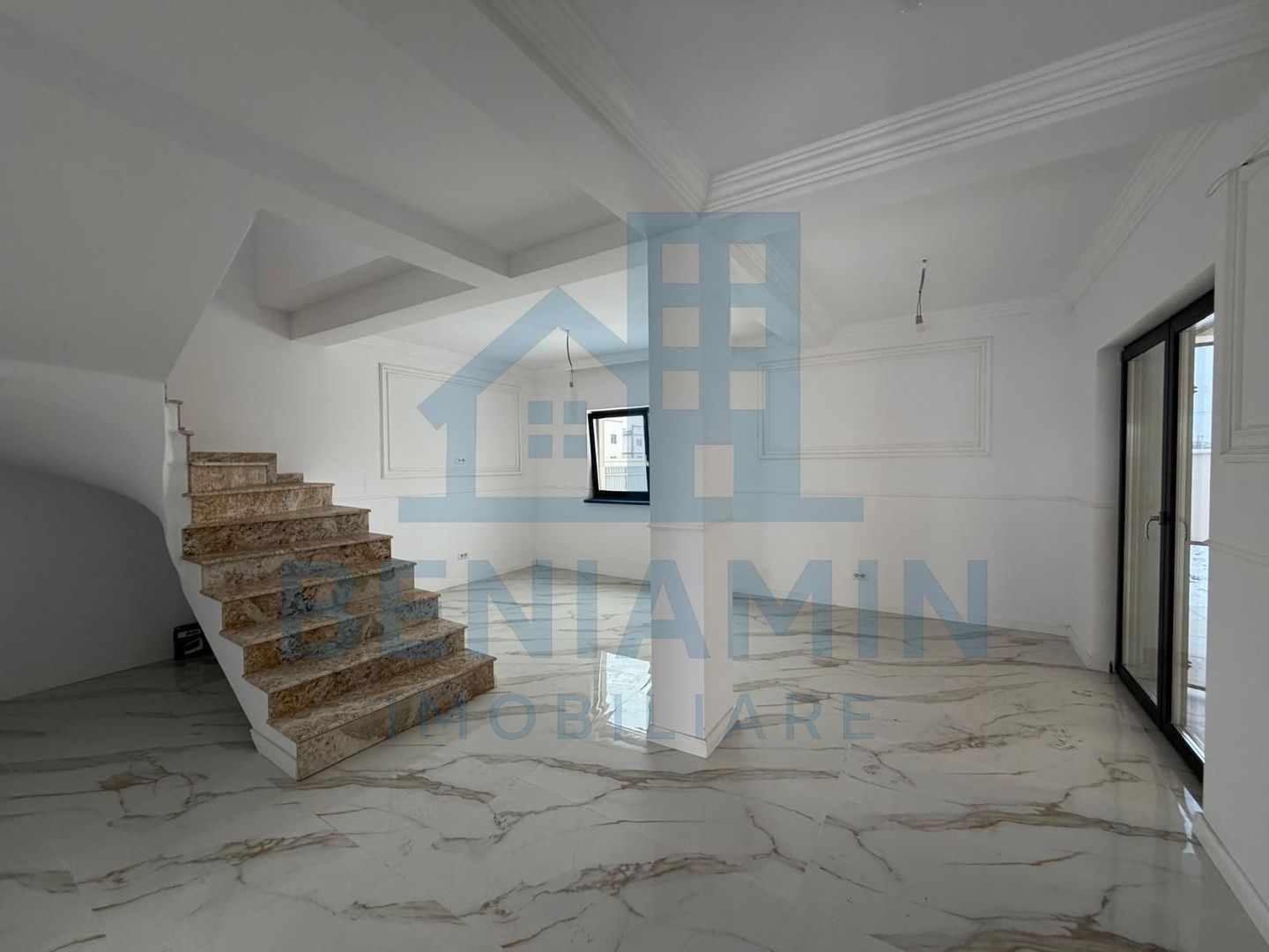 Casa P+1 Living-Bucatarie-3 Dormitoare-Toate utilitatile-Disponibila - Poză 4