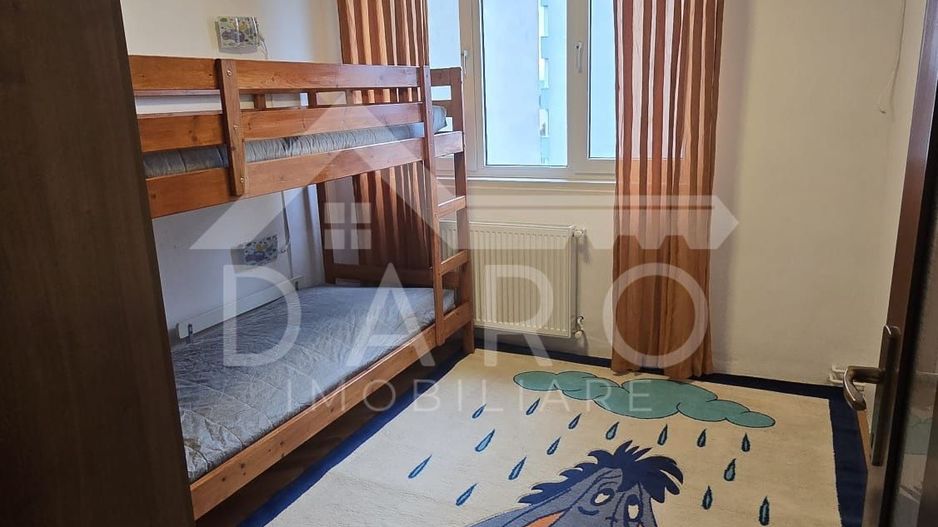 Închiriez apartament modern cu 3 camere, poziție centrala - Poză 3