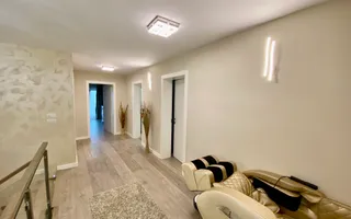 Vila pretabila pentru doua familii - Poză 18