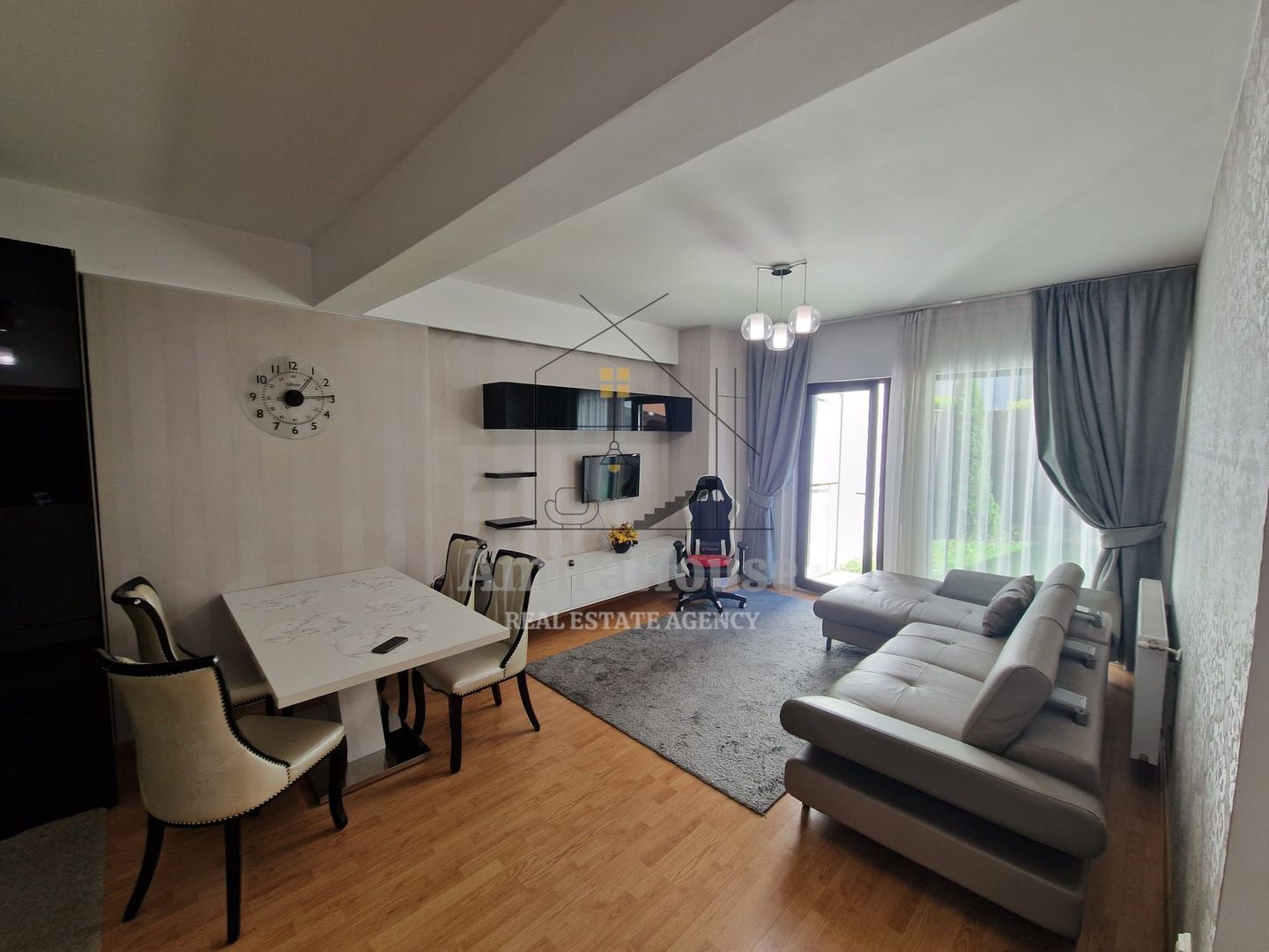 Apartament 2 camere, mobilat, parcare, gradina proprie 33 mp, str Calea Turzii - Poză 1