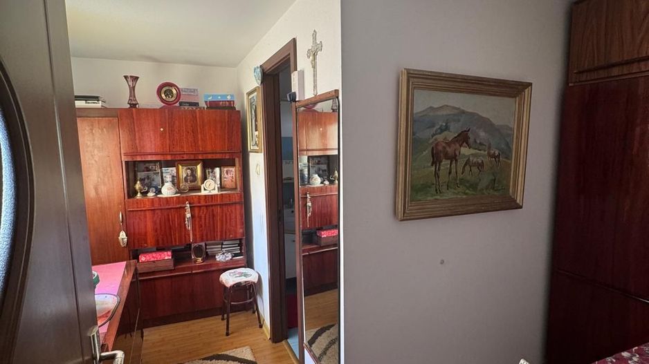 Casă cu garaj și anexe, teren 397 mp – Șoseaua Bălănoaiei - Poză 3