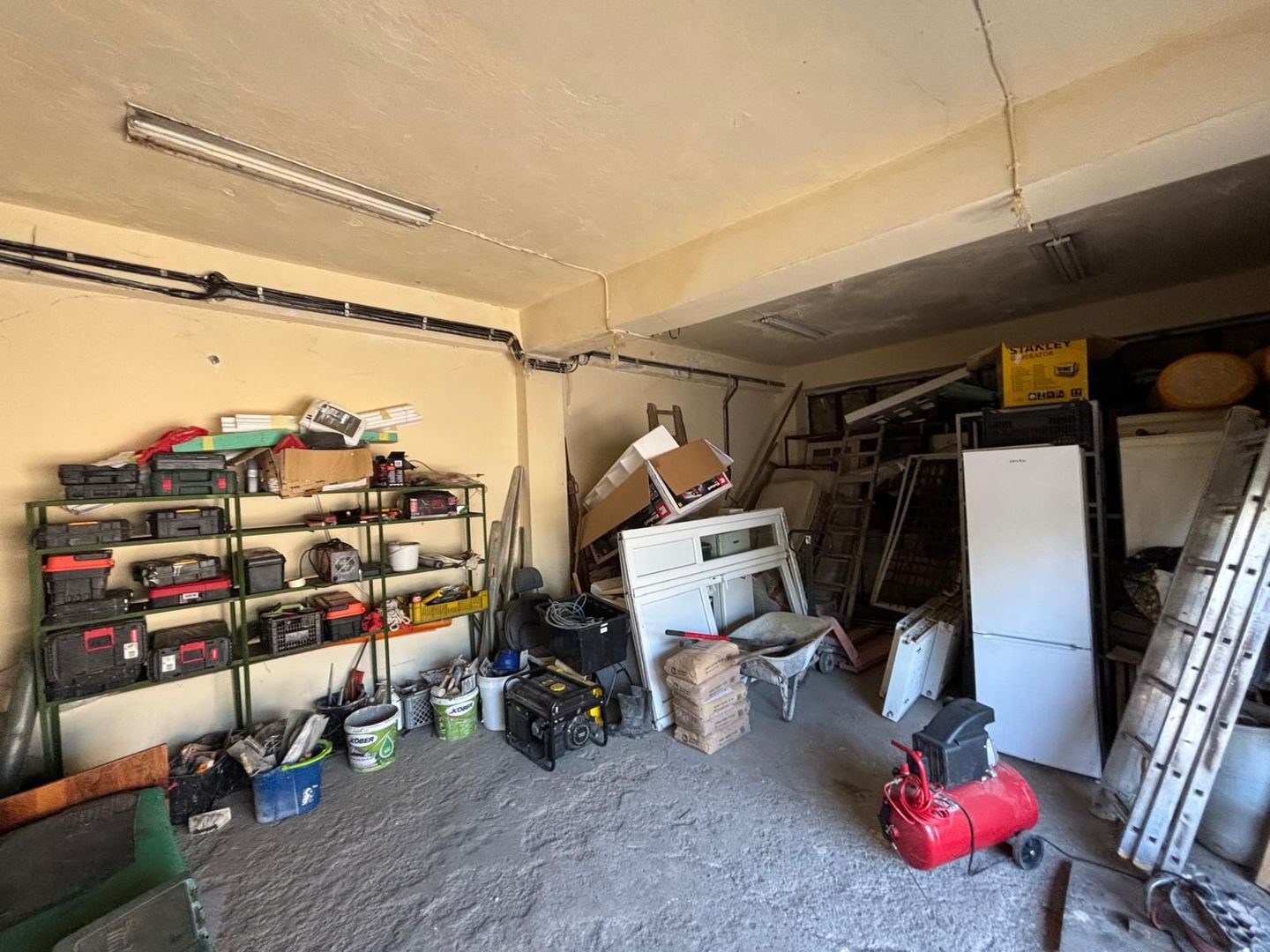 Cladire cu functionalitate mixta situata In Mehala - Poză 13