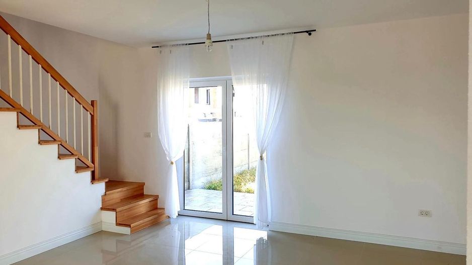 Triplex cu 4 camere,  in vatra satului - toate utilitatile - Sacalaz - Poză 4