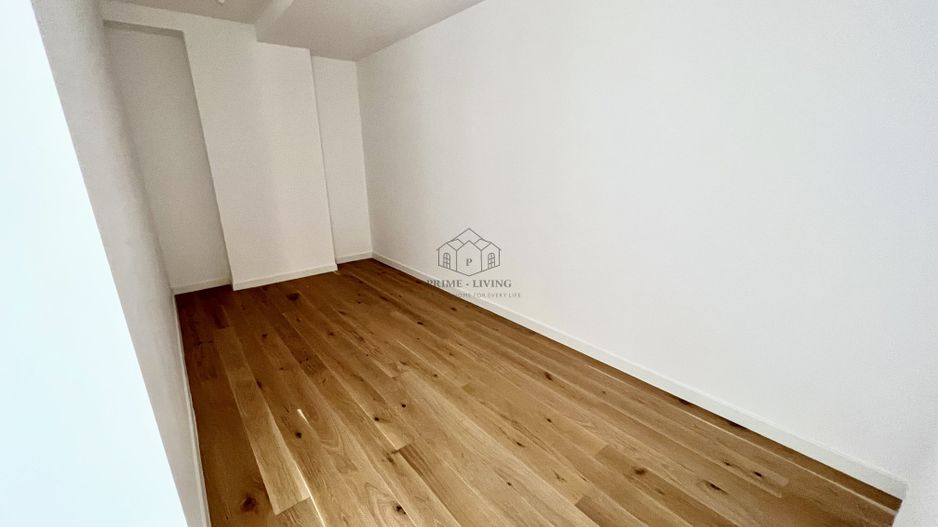 APARTAMENT DEOSEBIT CU 3 CAMERE LA VANZARE CU VEDERE LA LAC - Poză 11