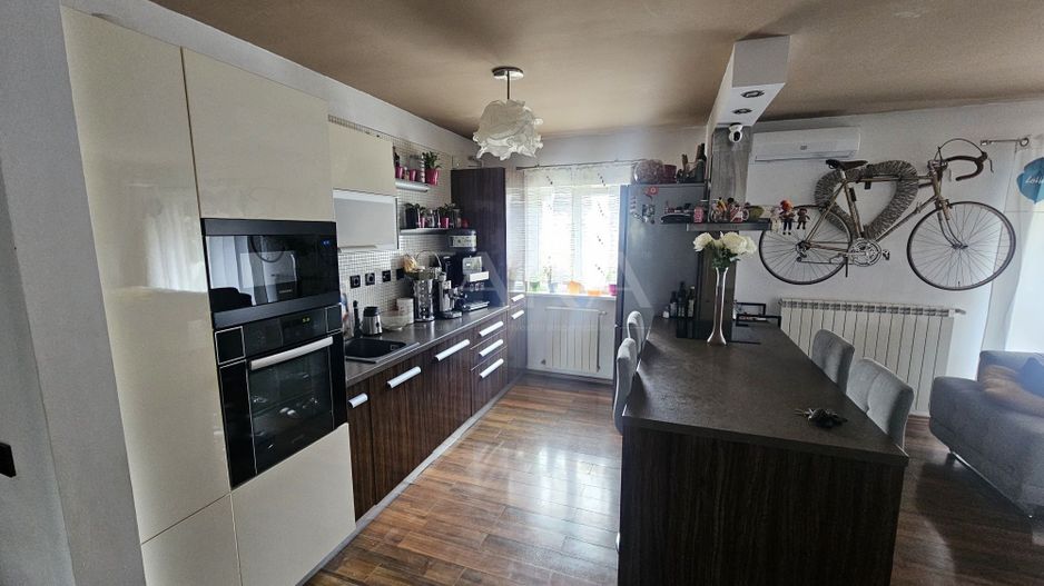 Apartament 3 camere, finisaje premium – Zona Sub Cetate. Cetății. - Poză 2