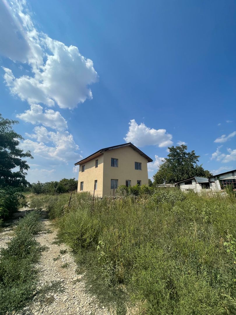 Casa Tunari-Dimieni - 115mp - curte 430mp - Poză 14