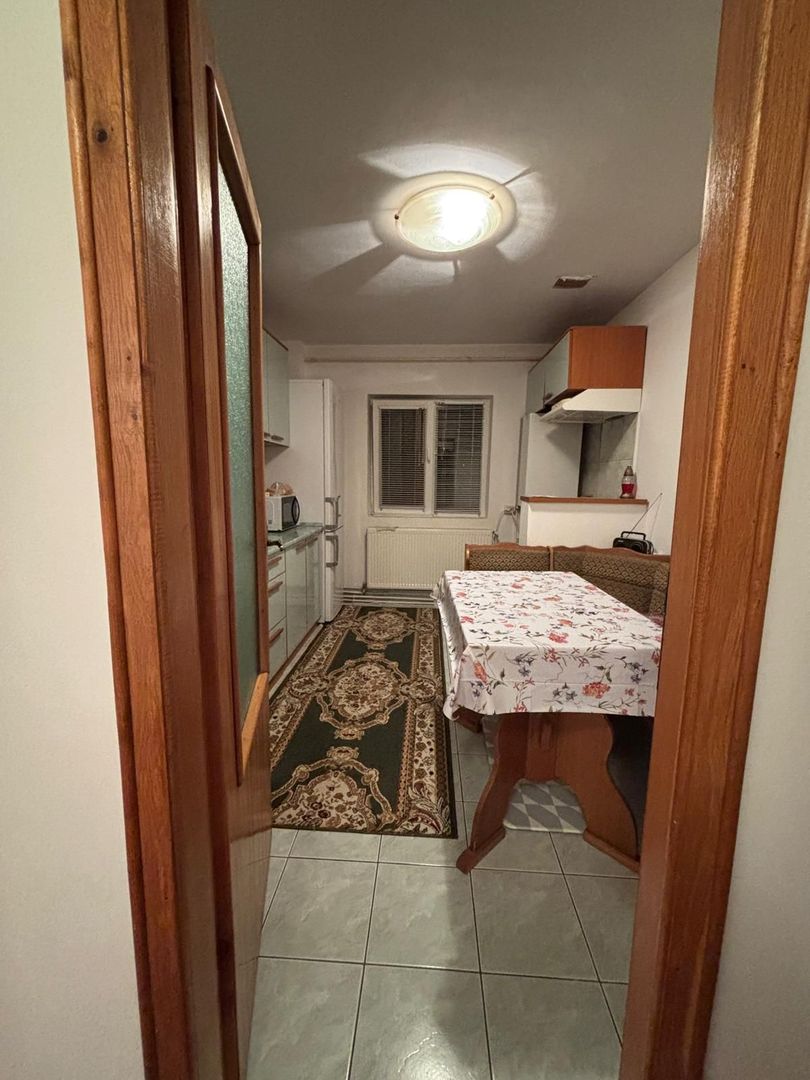 Aradului-Torontalului | 3 camere | Decomandat | Centrala Proprie | 2 bai - Poză 4