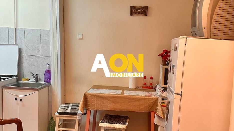 Garsoniera Etaj 1, Zona Cetate, Decomandata - Poză 6