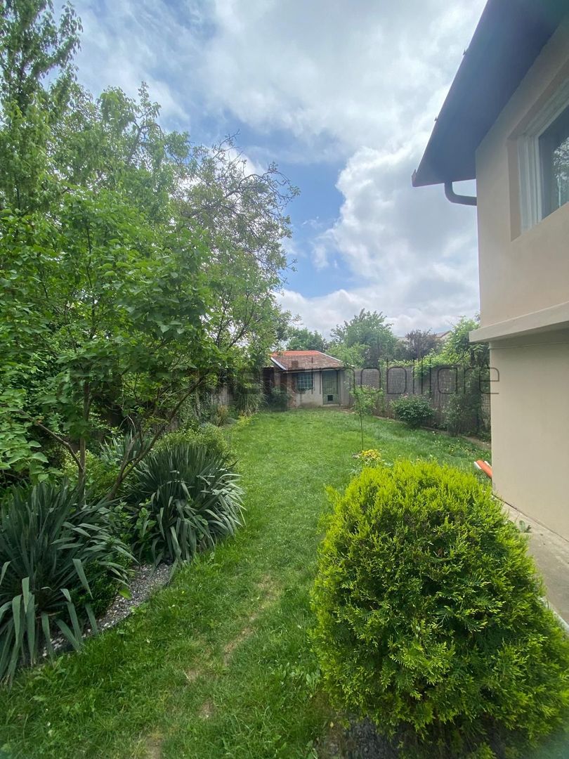 Apartament 3 camere zona centrala - Poză 1