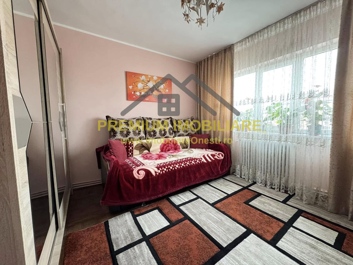 Apartament 3 camere zona de jos - Poză 2