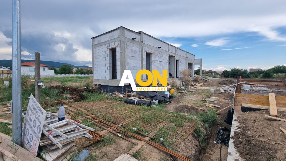 Casa la rosu, 5 camere, S+P, 547 mp teren, toate utilitatile, Cetate - Poză 5