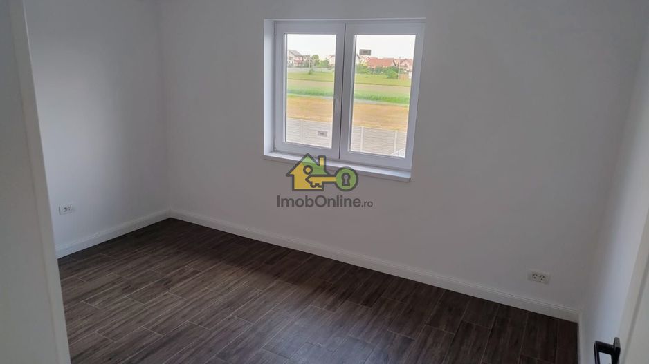 Duplex nou – 142 mp utili, 300 mp teren, Șag - Poză 10