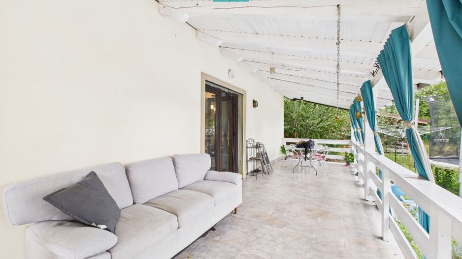 Vilă cu 3 camere în Vladimirescu - Poză 16