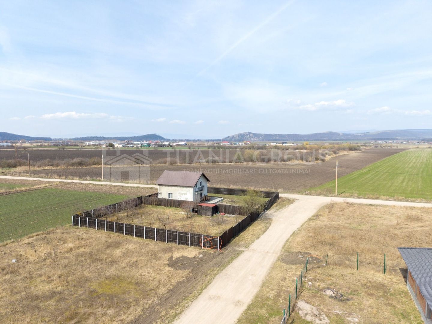 Teren 500 mp, împrejmuit, curent și internet pe teren, cu proiect și autorizație - Poză 13