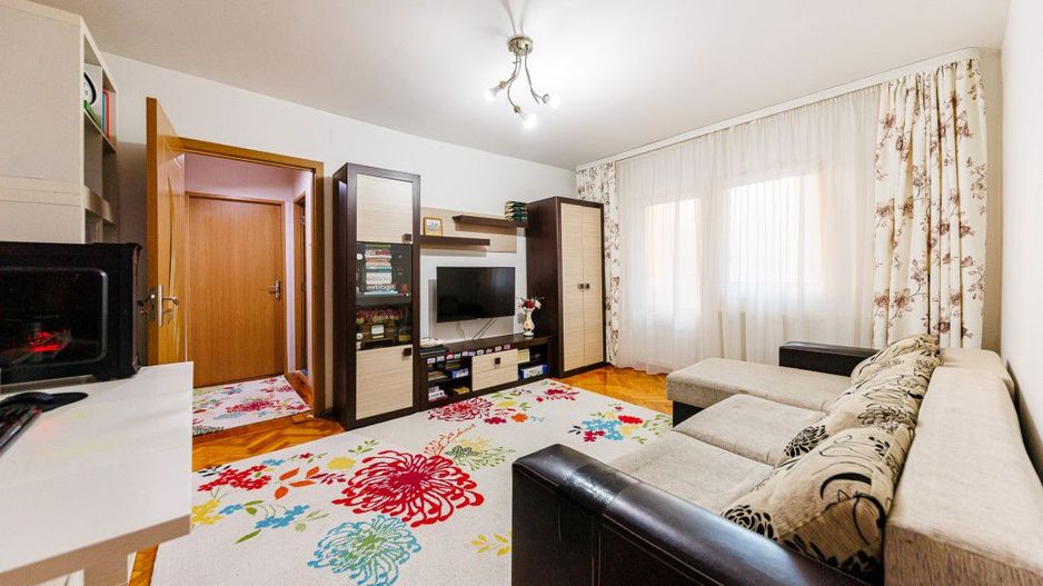 Apartament 3 camere, etaj 1, zona Dorobantilor/Modern- la cheie - Poză 1