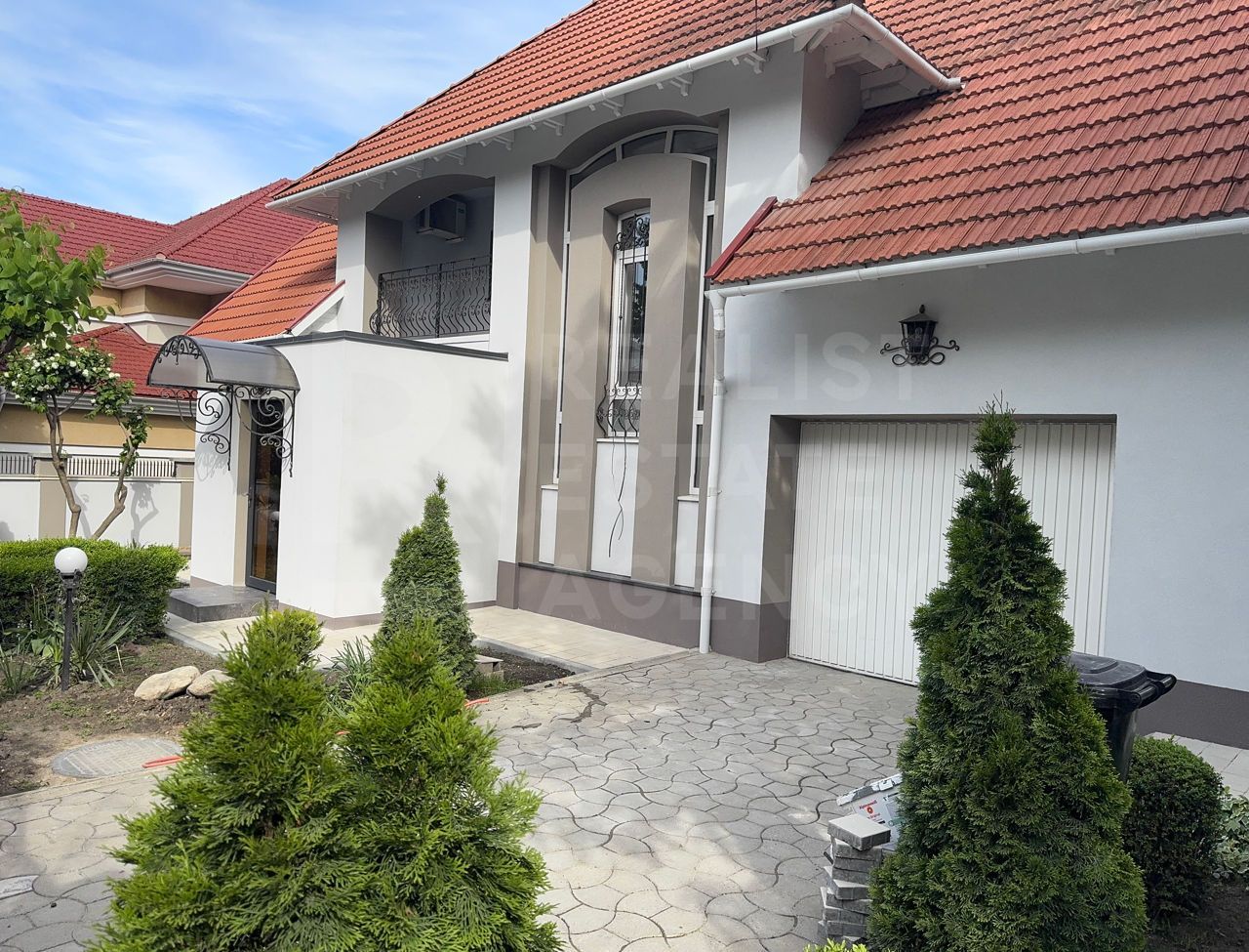 Chirie, casă, 2 nivele, 5 camere, str-la Nucarilor, Telecentru - Poză 4