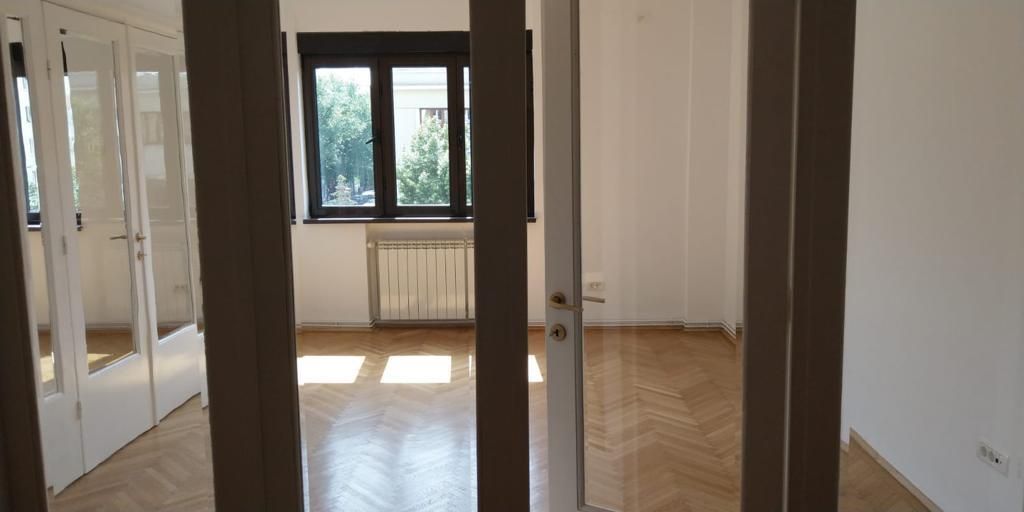 De vanzare Apartament 5 camere, Piata Amzei, Romana, ULTRACENTRAL - Poză 1