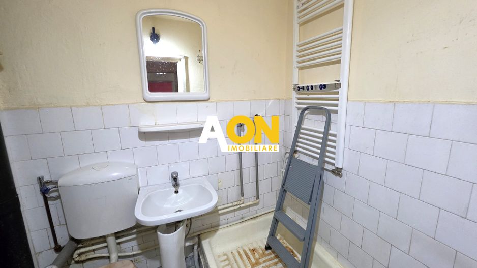 Apartament 4 camere, etaj 1, cu garaj si boxa, zona Scolii M. Eminescu - Poză 8