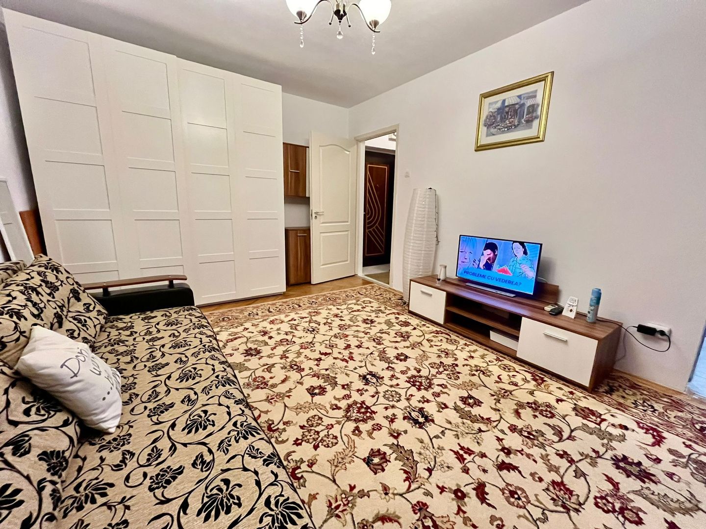 Garsoniera 3 minute Metrou Titan - Poză 1