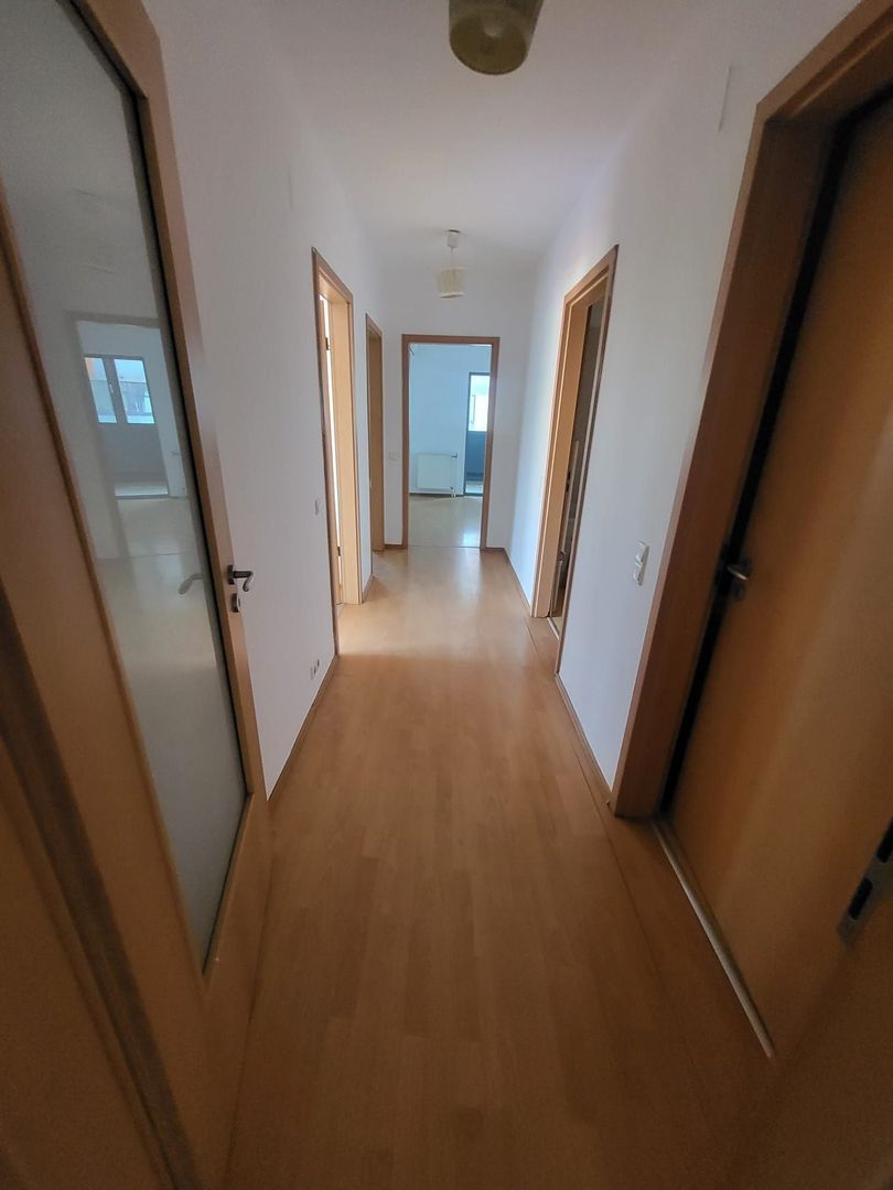 Ap 4 camere Dna Ghica Plaza, 2 locuri parcare, se accepta persoane straine,140mp - Poză 15