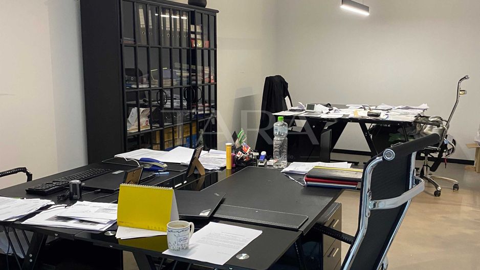 Apartament în zona Teatrului Național. - Poză 2