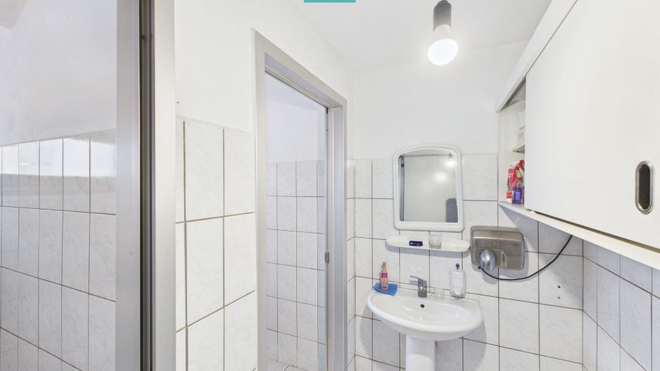 Hală de producție, cu birouri și teren, în Sebiș - Poză 22