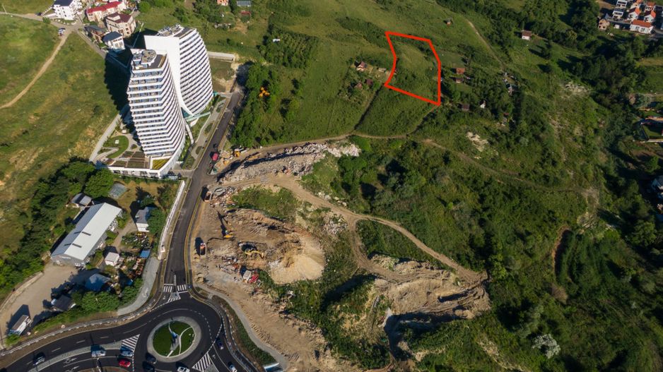 Teren construibil 4.000 mp, strada Frunzișului, lângă Wings - Poză 3
