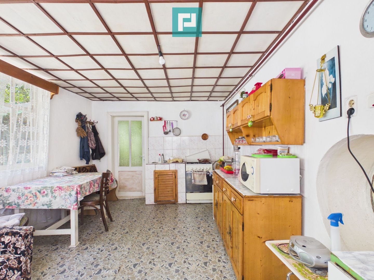 Casă/vilă cu 10 camere – Ineu, centru - Poză 22