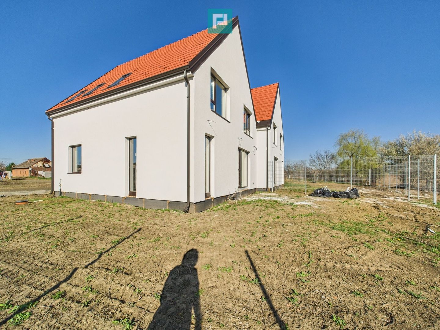 1/2 Duplex modern în Săcălaz - Poză 37