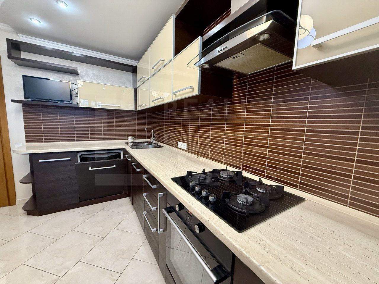 Chirie, apartament, 3 camere, str. Burebista, sectorul Botanica - Poză 4