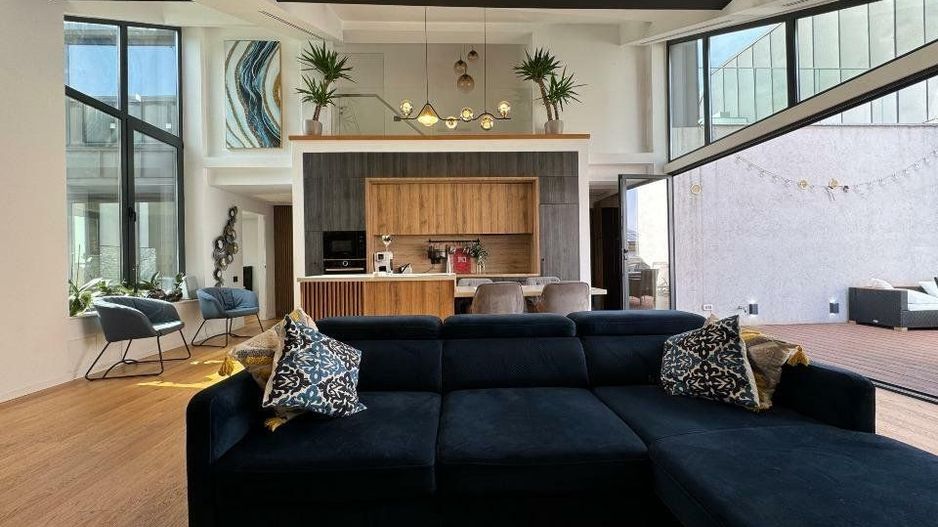 Superb duplex cu 4 camere şi terase mari - Poză 1