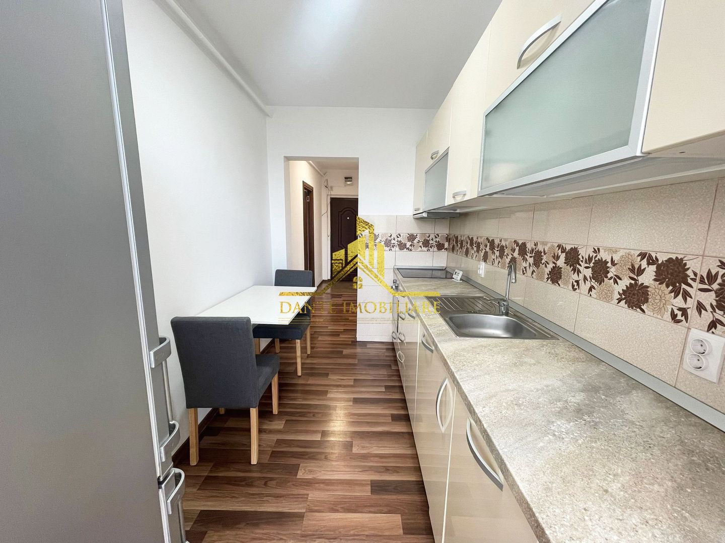 3 camere, semidecomandat, mobilat modern, balcon, Marasti, Abator - Poză 13