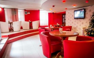 IDEAL PENTRU SALON INFRUMUSETARE / RESTAURANT/BAR/GRADINITE - Poză 3