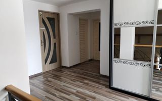 Persoană fizică vănd casă cu etaj strada.Moara de Vănt - Poză 6