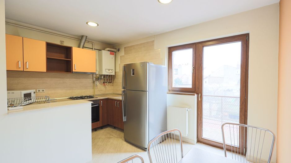 Apartament spațios cu 2 camere - terasă - str. Desseanu - COMISION 0% - Poză 3