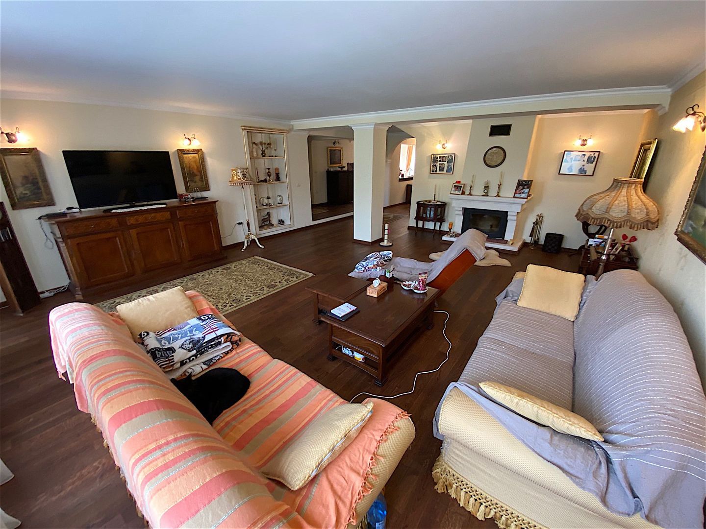 Casa in stil clasic zona Ghiroda - Poză 3