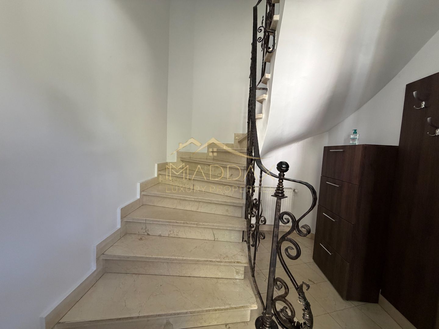 Apartament de inchiriat /4 camere in vila *153mp* +parcare / Dorobanti Capitale - Poză 36