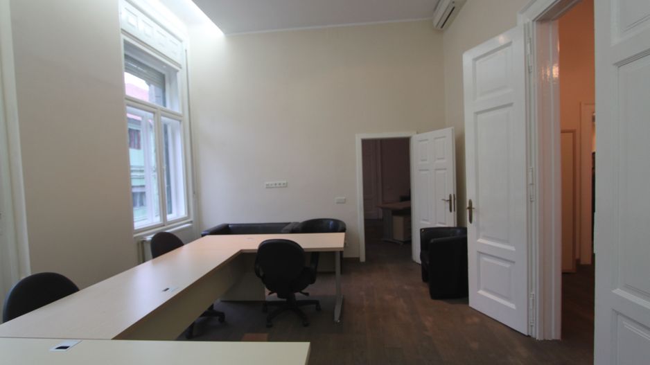 Spațiu de birouri mobilat - 120mp  în zona Unirii. - Poză 12