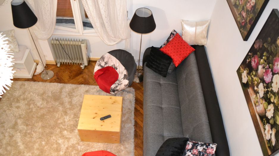 Studiou langa medicina cu scara interioara - Poză 19