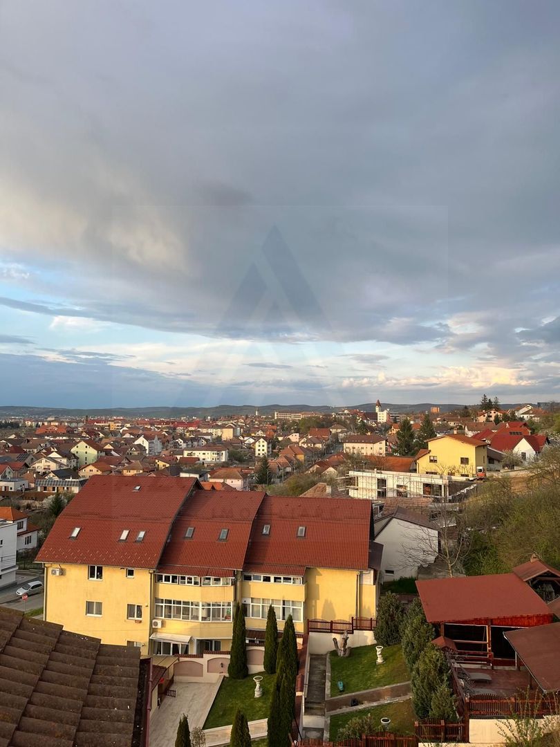 Apartament 3 camere 2 balcoane bucatarie inchisa in zona Strand II - Poză 11