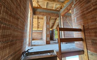 Casa la rosu, 4 camere, 2 bai, 345 mp teren, zona Ampoi 3 - Poză 10