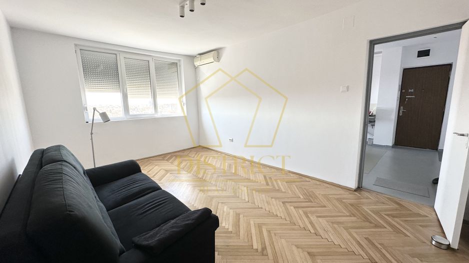 Apartament cu 3 camere | Complexul Studentesc - Poză 1