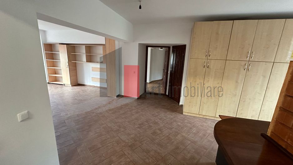 Spațiu birouri ultracentral 100 mp, balcon, mobilat parțial, Nerva Traian - Poză 2