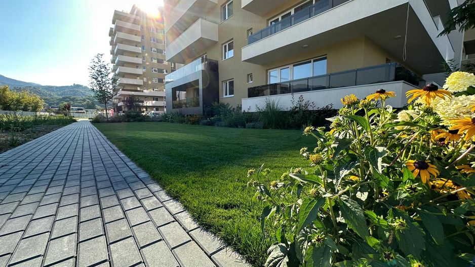 Vindem apartament 2 camere open space Urban Plaza - Poză 1