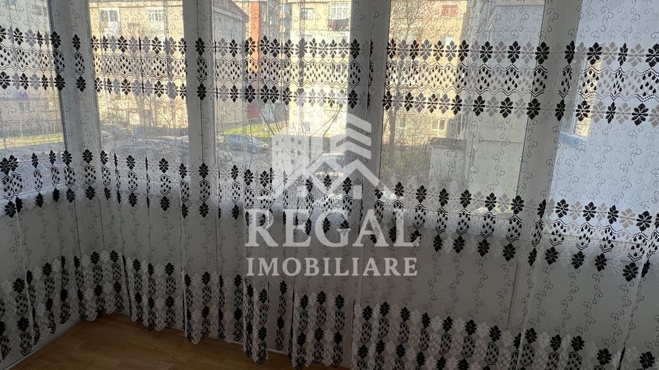 Apartament 4 camere de vânzare – Micro 5 | Etaj 1 | 80 mp - Poză 2