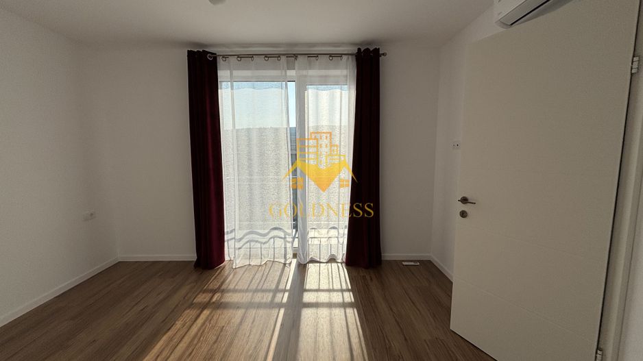 Duplex lux, de închiriat, 5 camere, parcare, curte, terasă,220mp teren - Poză 8